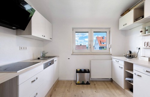 Balingen Apartamento | Apartamento 'Airbnbali' con jardín compartido y Wi-Fi