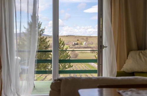 Udbina Casa | Apartment Ajda