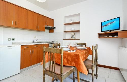 Valica Apartamento | Apartment Albina-2 by Interhome