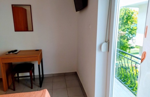 Bibinje Apartamento | Apartment Aleksandra - 10 m from sea: R7(2) - Bibinje, Zadar riviera, Croatia
