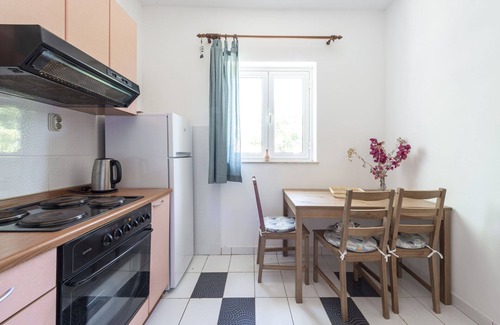 Dubrava Apartamento | Apartment Alenka 1 - Beachfront accommodation
