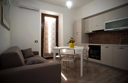 Bovara Apartamento | Apartamento Alessia - casa de vacaciones al atardecer