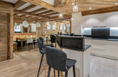 Val-d'Isere Villa | Apartment Alexis - Four Bedroom Villa, Sleeps 8
