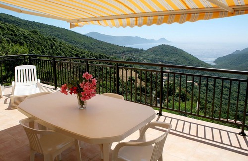 Partinello Apartamento | Apartamento Aloes by Interhome
