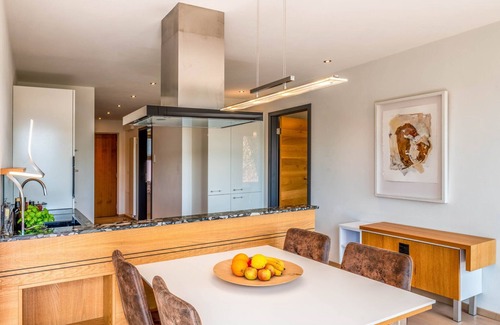 Pelham Apartamento | Apartamento 'Alpa-Art' con vistas al lago, terraza privada y Wi-Fi
