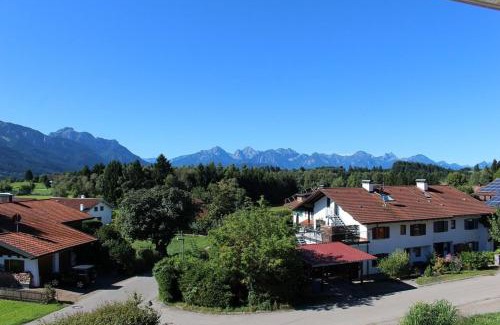 Berghof Apartamento | Apartment Alpenblick 12, Halblech im Allgäu, Bergblick pur - NEUERÖFFNUNG!