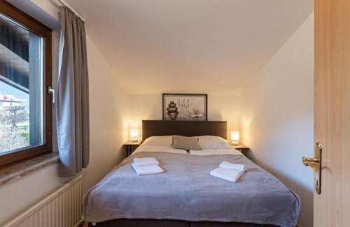 Zell am See Apartamento | Apartment Alpenchalets-3 by Interhome