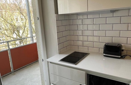 Mitte Apartamento | Apartamento 'Altbaucharme Deluxe Mit Balkon' con balcón y Wi-Fi