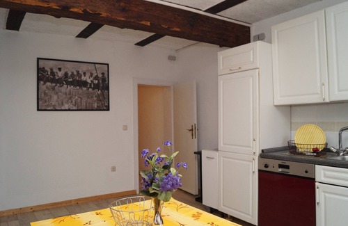 Bad Wildungen Apartamento | Apartamento "Alte Schule" con jardín compartido y Wi-Fi