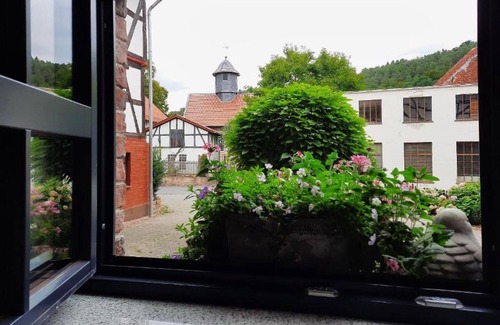 Aua Apartamento | Apartamento 'Alter Kuhstall' con terraza privada y Wi-Fi