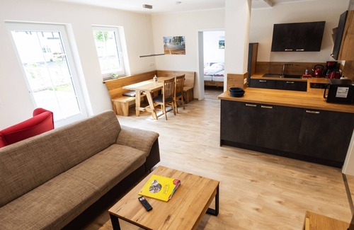 Meschede Apartamento | Apartamento 'Alter Pferdestall' con terraza privada y Wi-Fi