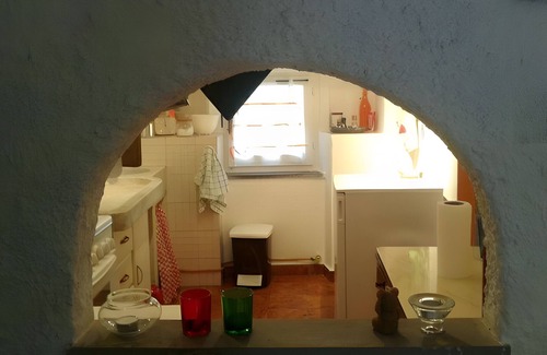 Ne Apartamento | Apartamento 'Altrove' con vistas a la montaña, jardín privado y Wi-Fi