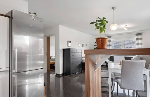 Jockgrim Apartamento | Apartamento 'Am Otterbach' con balcón y Wi-Fi