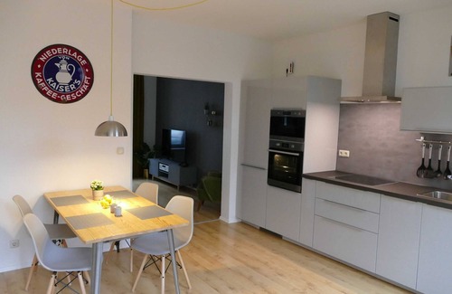 Schwerin Apartamento | Apartamento 'Ferienwohnung Am Stadthafen' con balcón y Wi-Fi