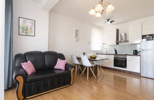 Municipality of Trogir Apartamento | Apartamento Anđa by Interhome