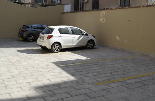 Corso dei Mille - Sant'Erasmo Apartamento | APARTAMENTO Y PLAZA DE PARKING EN EL CENTRO DE PALERMO