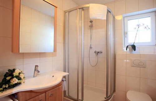 Lauterbach Apartamento | Apartment Angelika - Apartment OG/2 bedrooms/shower, WC