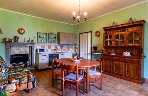 Dongo Apartamento | Apartamento Angela by Interhome