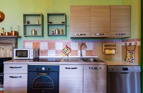 Dongo Apartamento | Apartamento Angela by Interhome