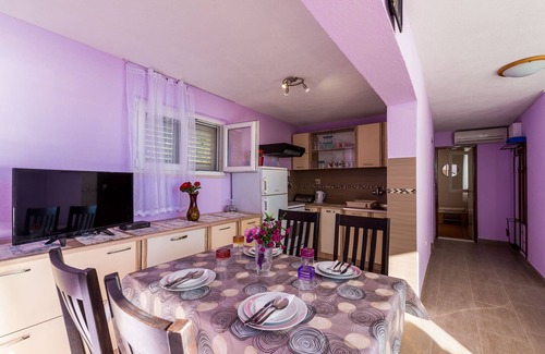 Lozica Apartamento | Apartment Angelina - Two Bedroom Apartment with Terrace and Sea View
