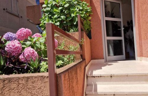 Maini Apartamento | Apartment Anika