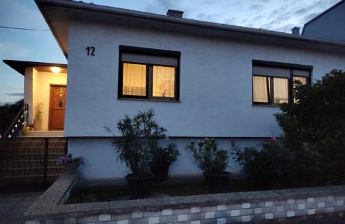 Marchegg Casa | Apartment Anna - Austrian country house in Marchfeld im Weinviertel