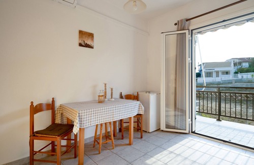 Lixouri Apartamento | Apartamento 'Anna's House 4 Lixouri Kefalonia' con vistas al mar, Wi-Fi y aire acondicionado