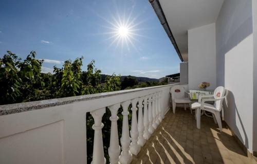 Suha Punta Casa | Apartment Ante Kampor