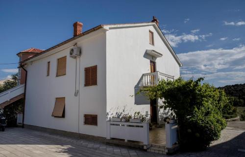 Suha Punta Casa | Apartment Ante Kampor