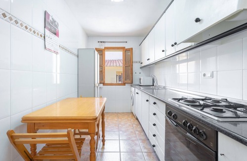 Culla Apartamento | Apartamento 'Antiga Escola De Molinell' con vistas a la montaña, terraza privada y jardín privado