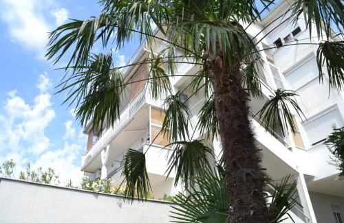 Sarsoni Apartamento | Apartment Antonija with seaview