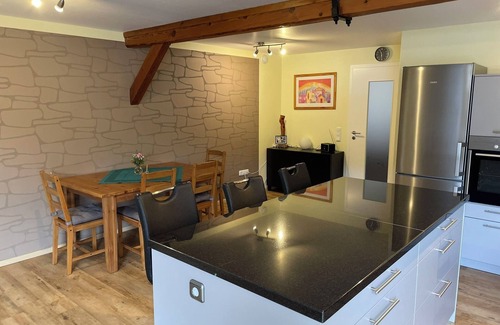 Hutzdorf Apartamento | Apartamento 'Vacaciones Antoniusblick' con terraza privada y Wi-Fi