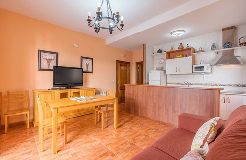 Guejar Sierra Apartamento | Apartamento 'Apartamento De 2 A 4 Personas' Con Vistas Al Lago, Balcón Y Wi-Fi