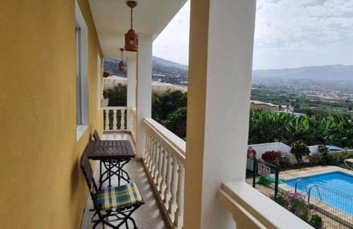 Los Llanos de Aridane Apartamento | Apartamento 'Apartamento 6' con piscina compartida, terraza privada y Wi-Fi