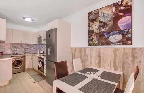 Arico Apartamento | Apartamento Porís cerca de la playa con piscina compartida y Wi-Fi