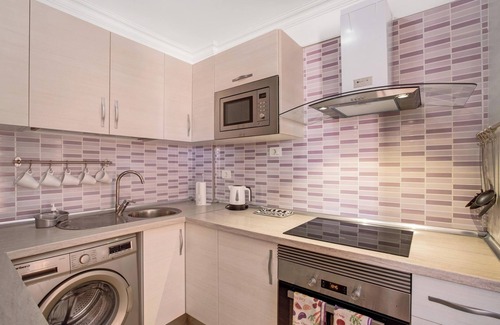 Arico Apartamento | Apartamento Porís cerca de la playa con piscina compartida y Wi-Fi