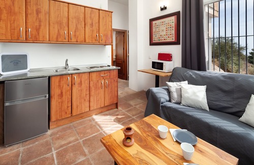 El Candado Apartamento | Apartamento 'Apartamento Vistas Golf Y Bahía' con vistas al mar, Wi-Fi y aire acondicionado