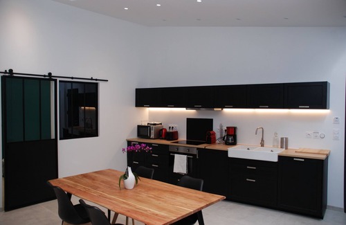 Montreuil-sur-Mer Apartamento | Apartamento-Apartamento-Baño con bañera-Vista al patio-N°04