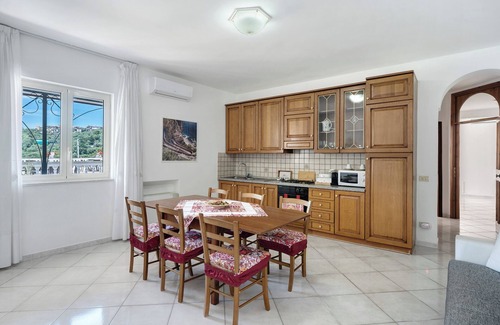 Nerano Apartamento | Apartamento 'Appartamento Capri' con vistas al mar, Wi-Fi y aire acondicionado