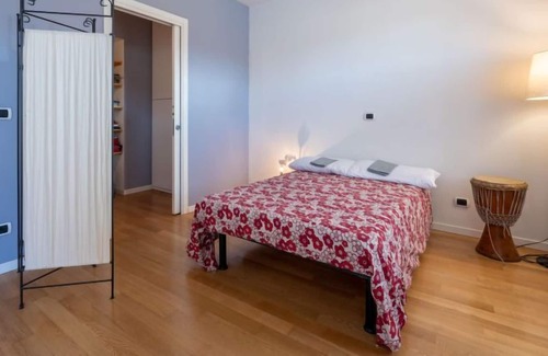Carru Apartamento | Apartment Appartamento Il Castello in Carrù - 3 persons, 1 bedrooms