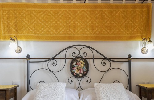 Sassari Apartamento | Apartamento "Appartamento Tre Posti" con vista al mar, piscina, Wi-Fi, jardín y terraza