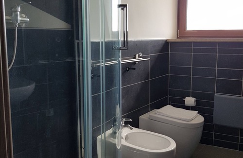 Angri Apartamento | Apartment 'Appartamento Parco La Ville' with Mountain View, Balcony and Air Conditioning