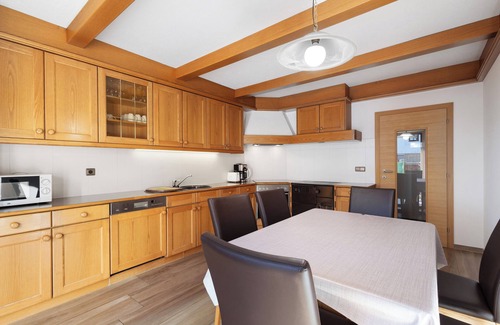 Valles Apartamento | Apartamento 'Appartement Fischnaller Vals' con vistas a la montaña, terraza compartida y Wi-Fi