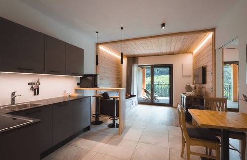 Campo Tures Apartamento | Apartamento "Archehof Hochzirm Lodge Johanna" con vistas a la montaña, sauna y terraza