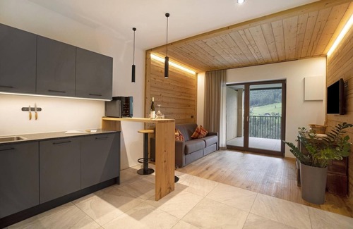 Campo Tures Apartamento | Apartamento "Archehof Hochzirm Lodge Johanna" con vistas a la montaña, sauna y terraza