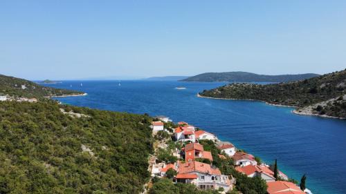 Vinisce Apartamento | Apartment ASTRID 5 m from BEACH