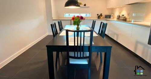 Trumpington Apartamento | Apartment at Addenbrooke hospital and Bio Campus - Free Private parking