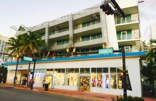 South Beach Apartamento | Apartment at De Soleil Hotel on Ocean Drive