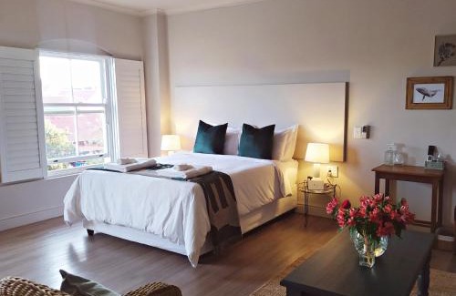 Hermanus City-Centre Apartamento | Apartment at Hermanus Waterfront