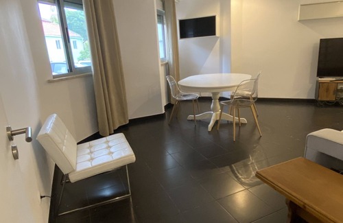 Linda-a-Velha Apartamento | Apartment at Jamor National Park